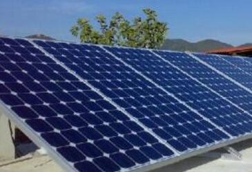 清洁太阳能板应该怎么做
